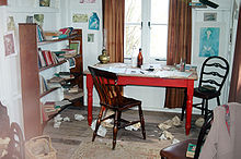 220px-Dylan_Thomas's_study_Laugharne